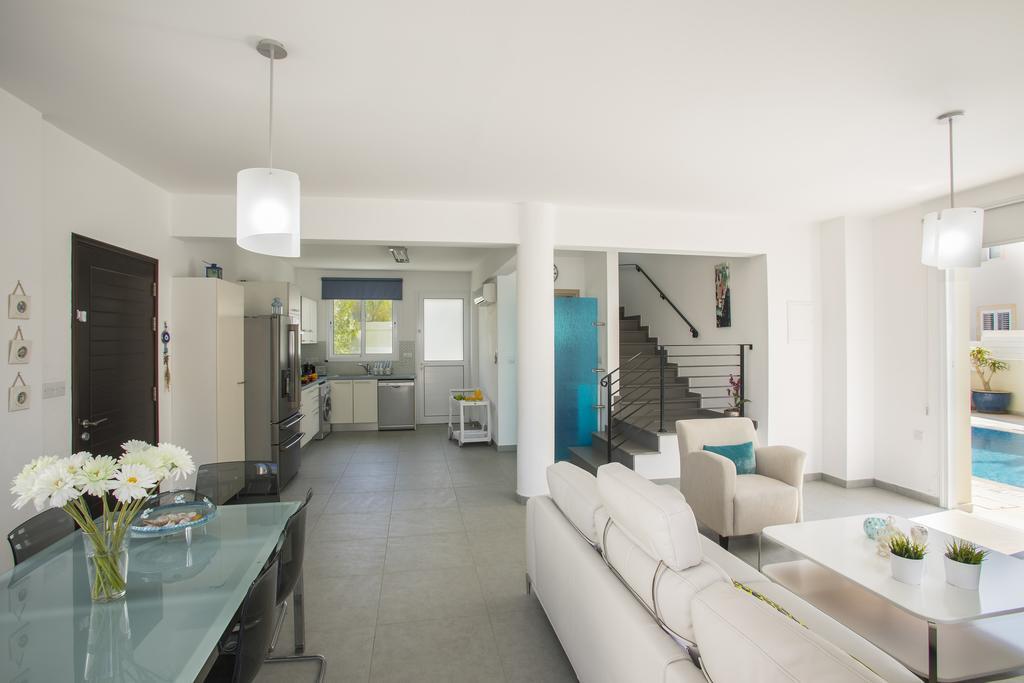 Villa Raflia Pernera Buitenkant foto